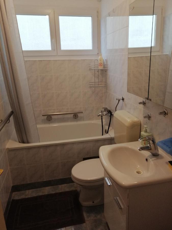 Apartman Nena Карловаць Екстер'єр фото